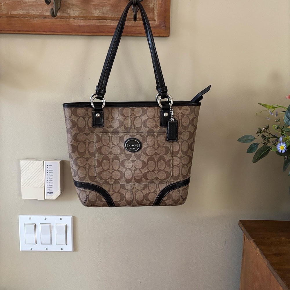 Coach Tan and Black Signature Tote - Picture 2 of 9